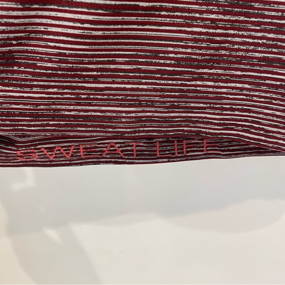 Lululemon tank size 6 - Picture 2 of 5